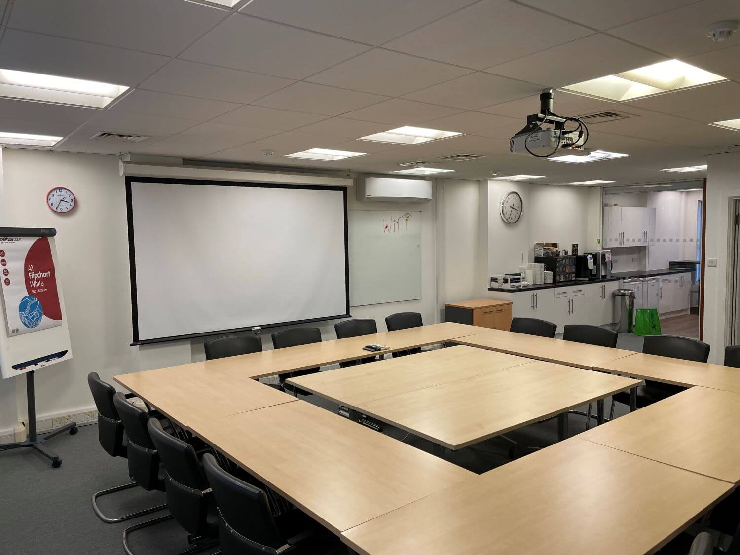 Edinburgh Room 2022.jpg